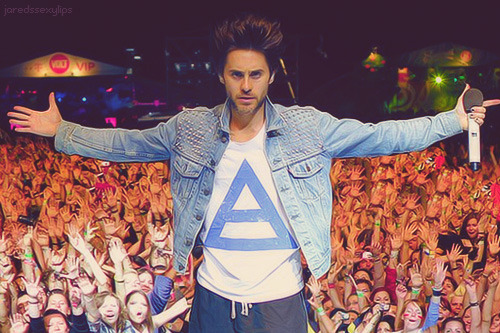 veganpervyrt: He’s so magnetic here. Always been one of my favs. 