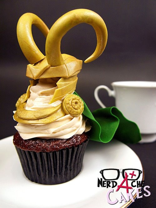 oldmanloki: I could use one right about now… That is too perfect, I could never eat that, I would be too afraid to ruin it.