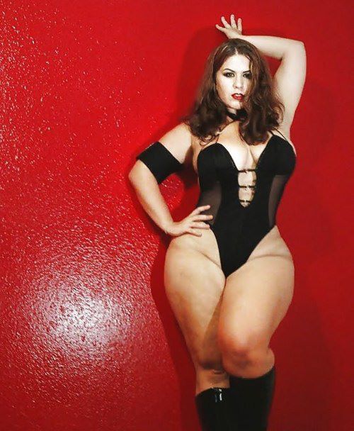 Curvy wide hips big woman