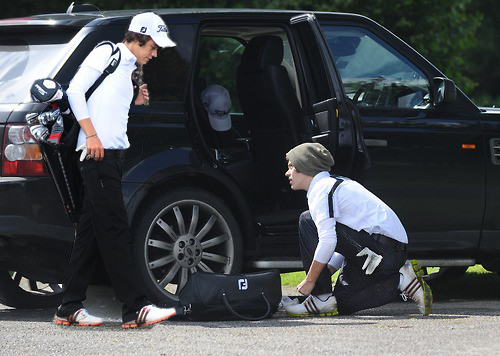 get-outta-my-kitchen: Harry and Edward golfing yesterday. (7.15.12) 