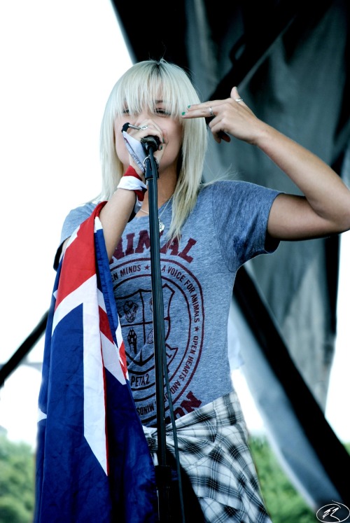 Tonight Alive | Warped Tour 2012 Mansfield, MA Photo Credit: Eric Riley
