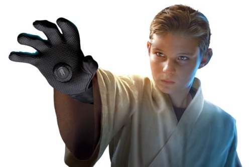 &#8216;Star Wars&#8217; Force Glove lets you move objects without touching | Crave - CNET