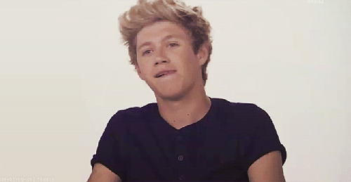 tetra-titted-t0ss3r: itpaynesme: um i spent about 10 minutes staring at this same omfg fuck you niall this is not ok sdfghj this is my favourite gif of him ever sobs