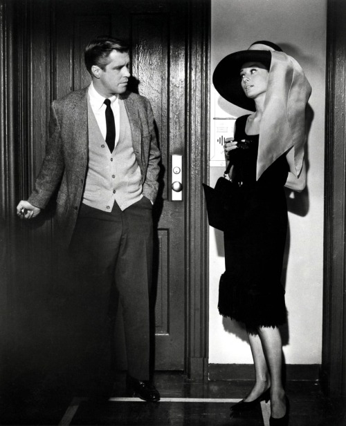 ricksginjoint: Audrey Hepburn and George Peppard, Breakfast at Tiffany’s (1961) 